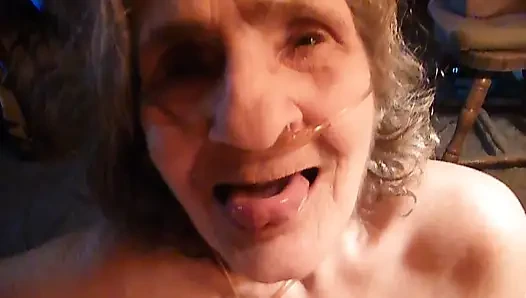 i need help gals we can suck & mouth fuck my husbands cock together we h...