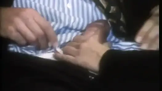 Memek berbulu seksi menjilati menyetubuhi kontol besar mengisap... Crot di mulut