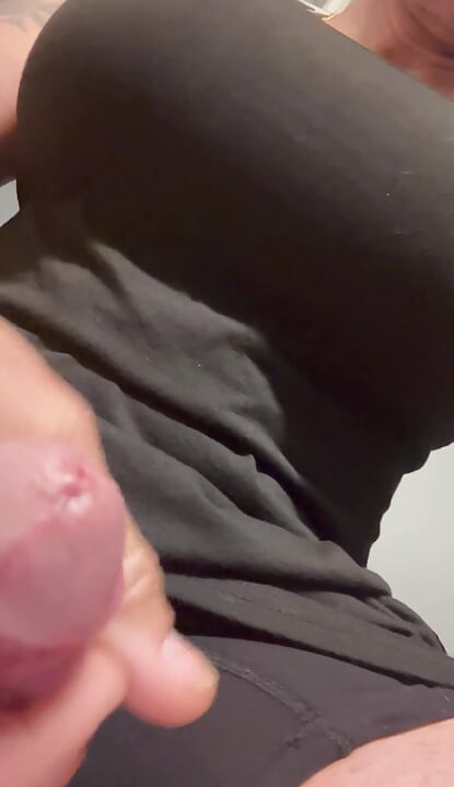 HUGE TITTY TRANNY REALLY NEEDED TO CUM!!