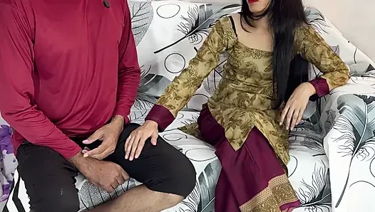Janda sange ini menelepon penyewanya