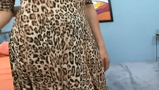 Cewek itu dientot habis-habisan dari taman dan dientot habis-habisan