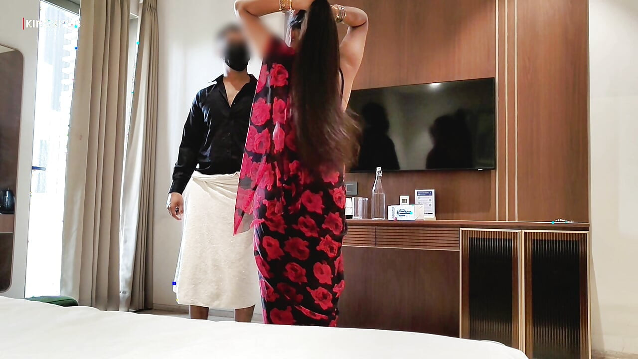 Indian Desi Aunty was Angry, we shared single bed, Full Hindi Audio