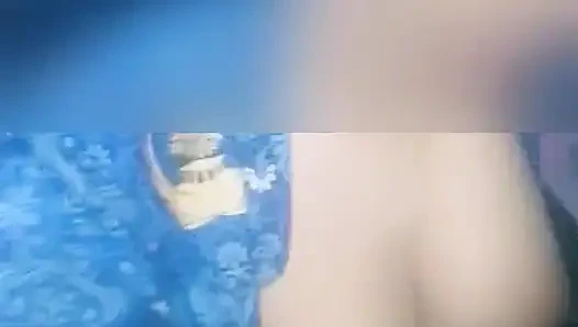 Любительские кадры красивой мачехи государственного чиновника с офисным водителем на складе