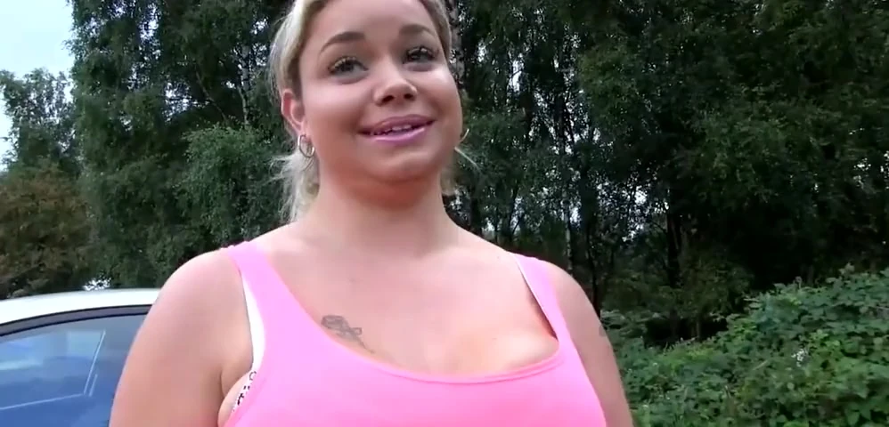 Huge Knockers Sucks Doggers