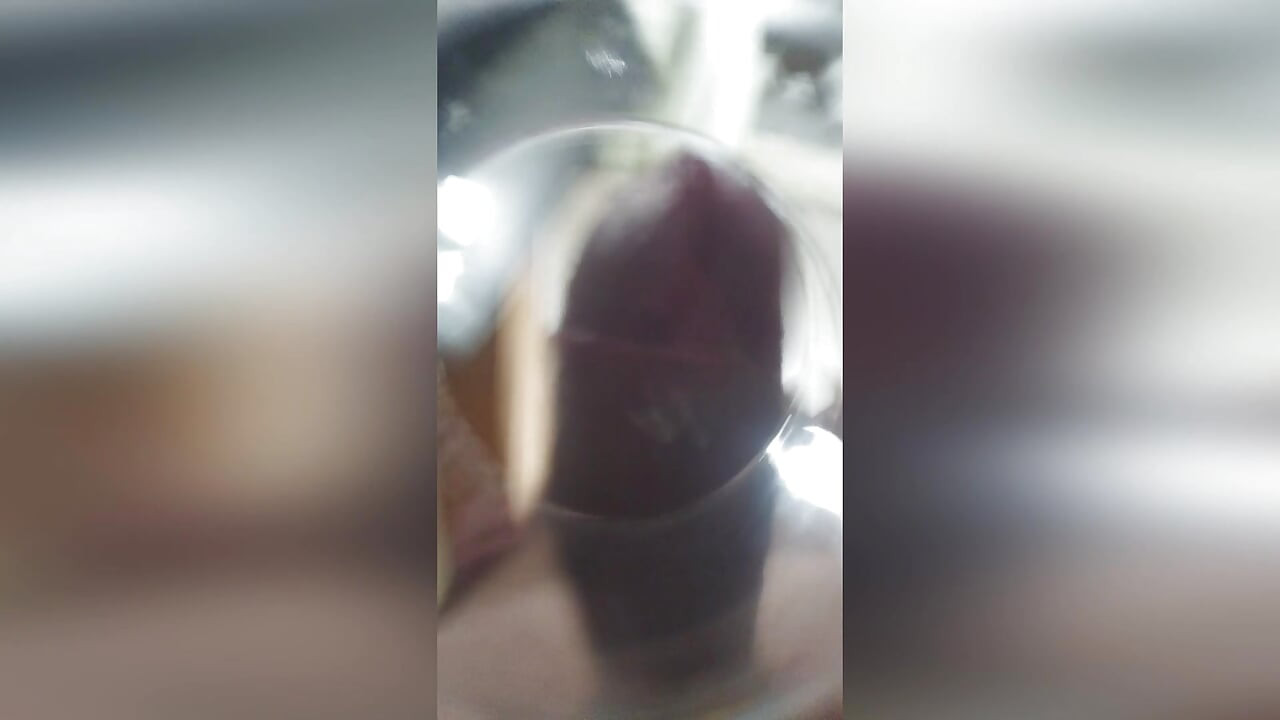 Laukean lasiin kaikista kulmista