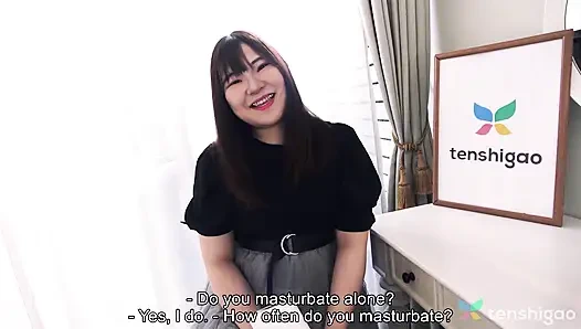 Üniversiteli kız Miki bugün bize sulu götünü gösteriyor