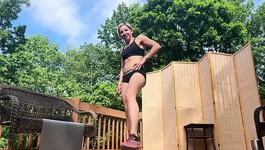 Lora Cross kaç burpees yapabilir