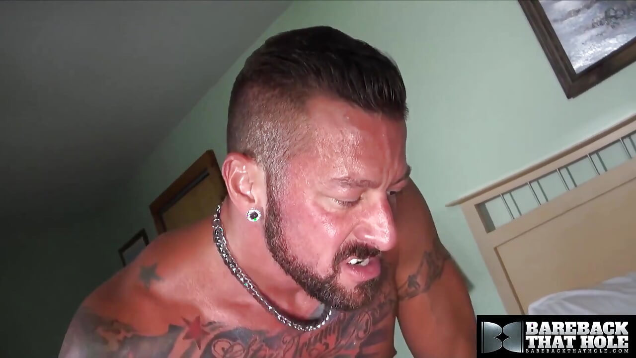 Barebackthathole Hugh Hunter Slides Raw Dick Into Stephen Harte Ass