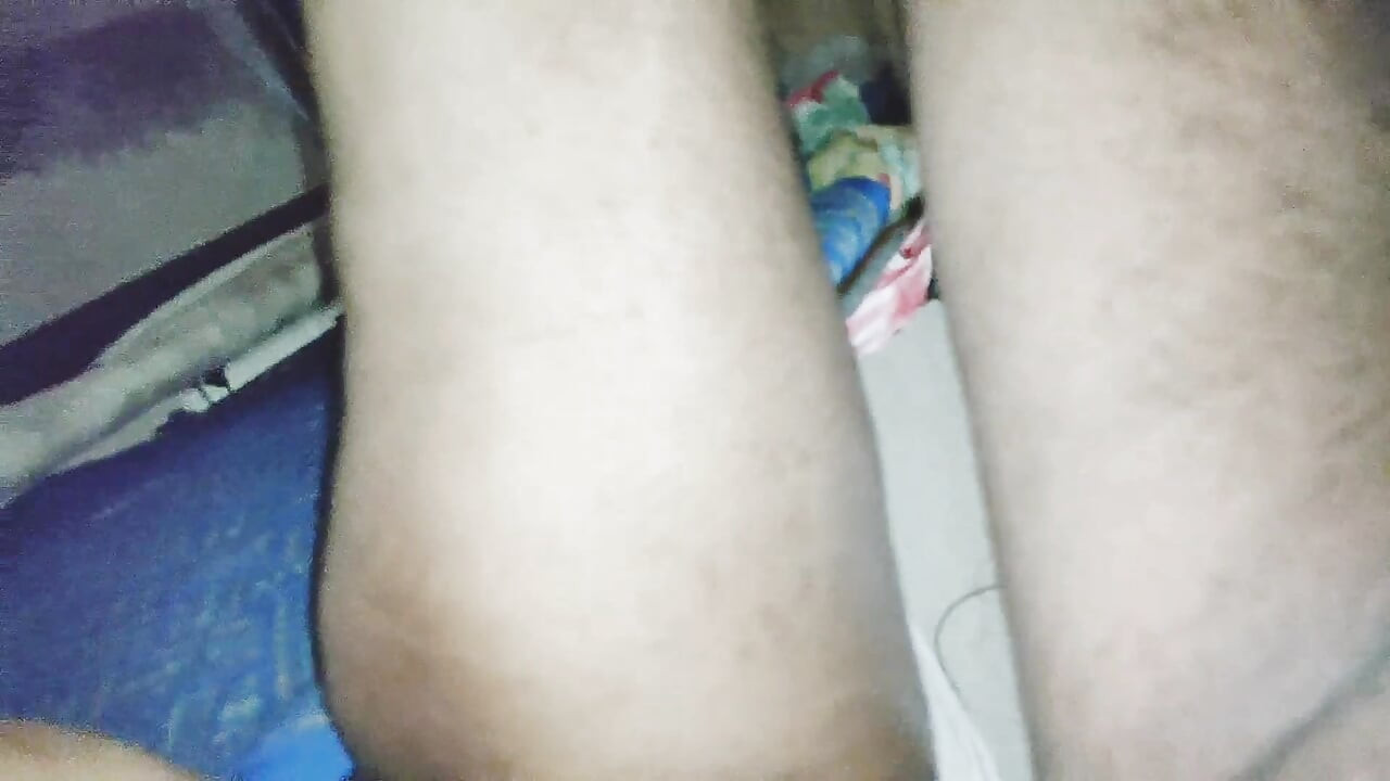 Desi Baji ki Chudai Gand me tail lga k