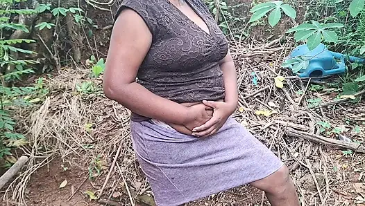 Video seks terpanas istri desa di luar ruangan