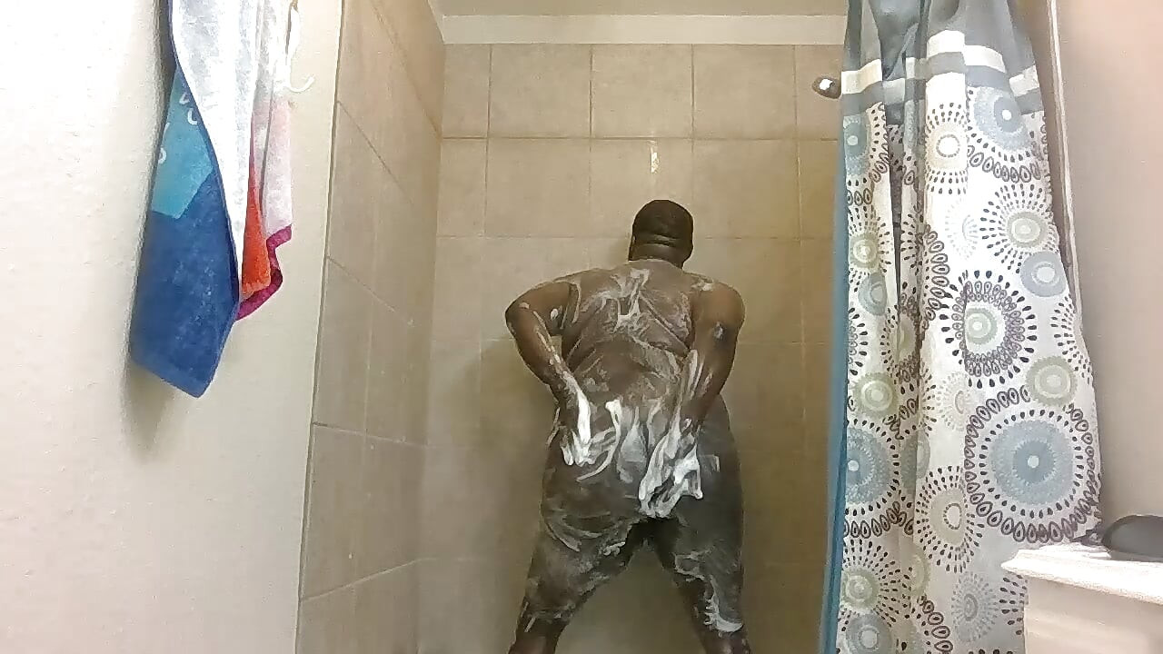 Afternoon slutty shower
