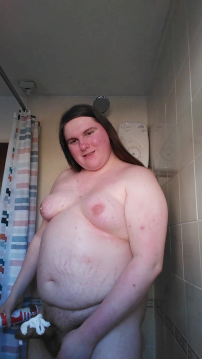 Epski trenutak iz "Ogromna trans BBW jede spermu s vrhnjem"