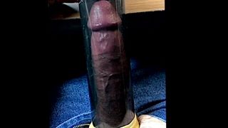 Penis pompası bir inç ekler