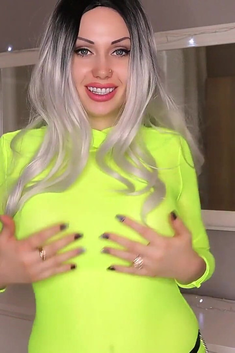Mesmerizing intox-fantasy & ASMR! Cum while you sniffing, and sniff while you cumming!
