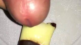 Éjaculation sur un mini-gâteau, partie 2