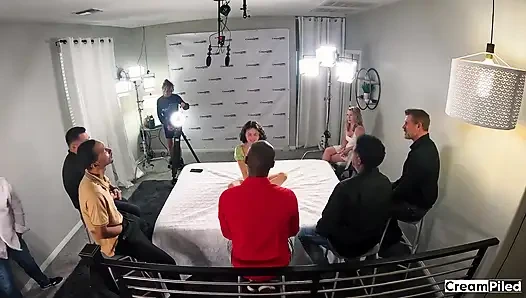 Wawancara bareng satine sebelum di-gangbang di pesta seks