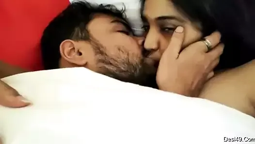 Desi bhabhi’s nice boobs fondled with hot blowjob 2