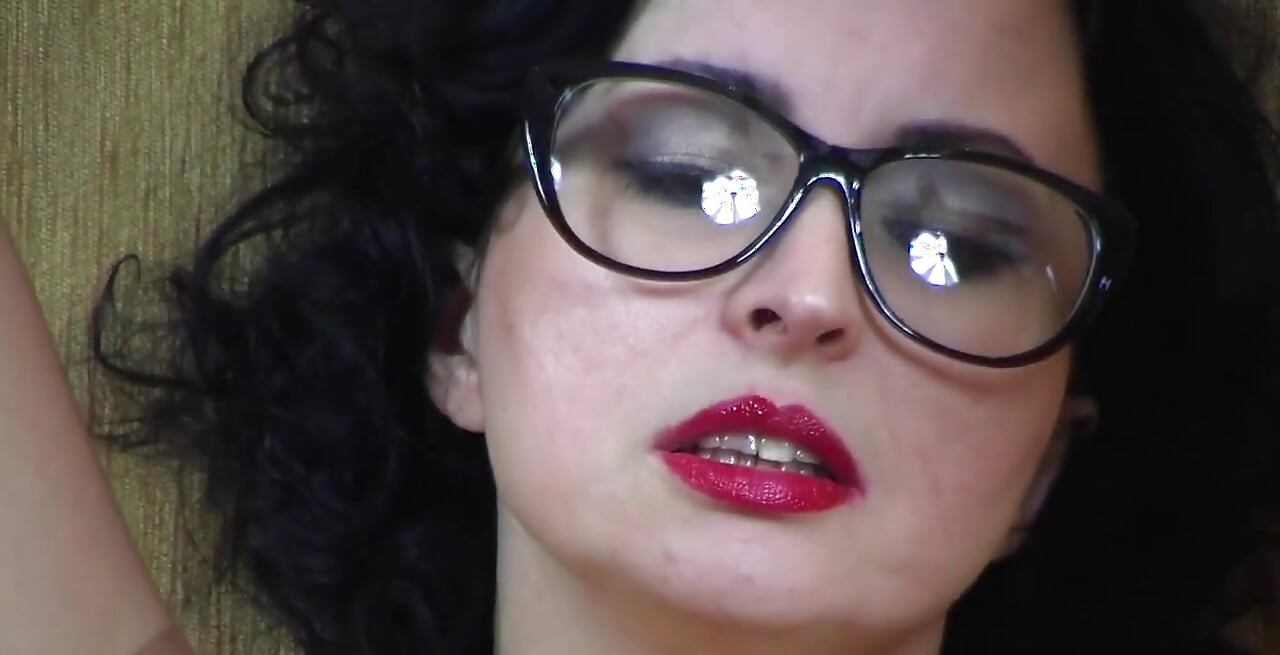 Dressed as a kinky secretary office outfit with nylons and glasses, I'm having a great time with my glass dildo-friend