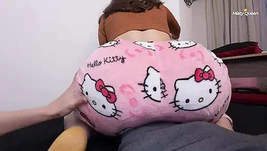 Üvey kız kardeşim küpesini kaybetti ve onu geri almak için bana tazminat verdi