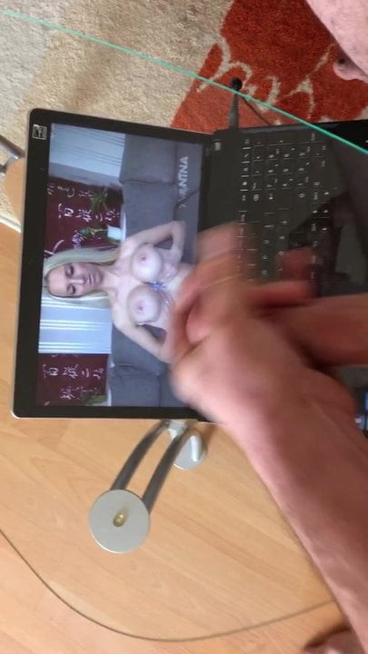 jerk off on tits