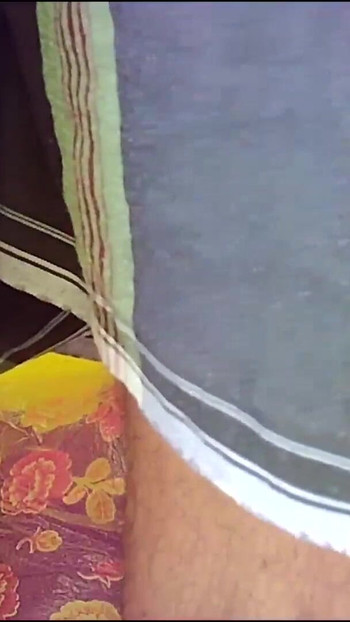 Detik menjatuhkan rahang dari "Isteri Rumah Kampung India Hotwife Bercium Pantat Housband"