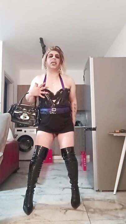 FetishEmmanuella video 5 - Kiparski sissy kurva izložena