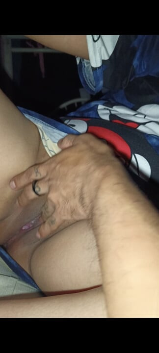 Minha esposa peituda teve um ótimo boquete sensual