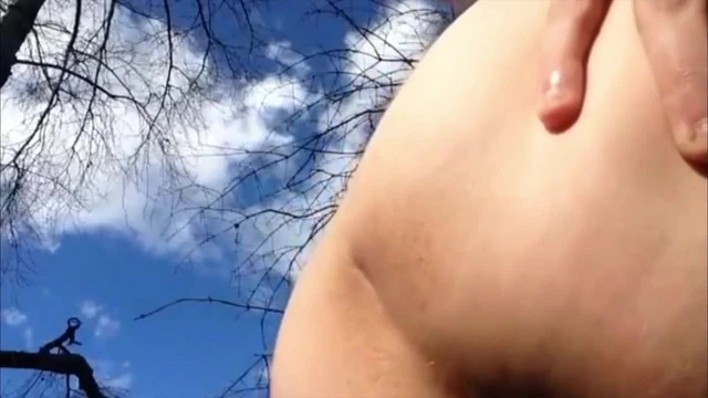 Outdoor farts and winking the stink