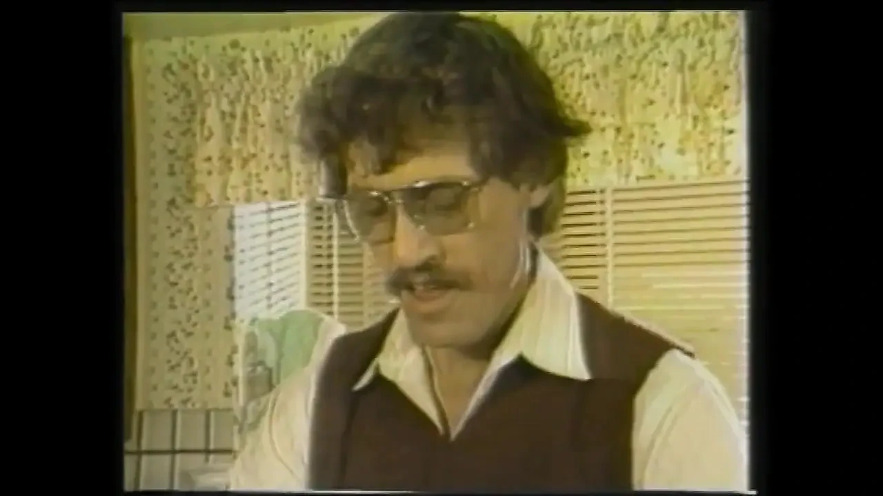 Джон Холмс - американдық порно актер.