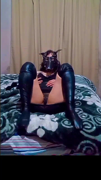 Me with mask opening