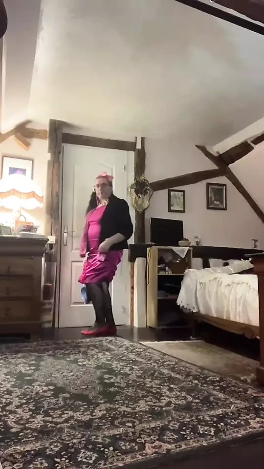 Outfit with a little fuchsia dress