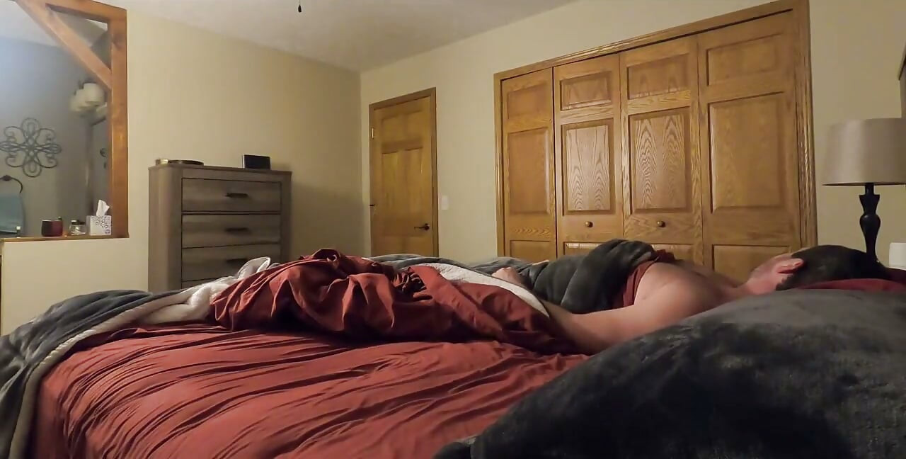 Stepdaughter Can't Sleep and Visits Her Stepdaddy in Bed