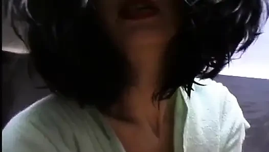 Sesi fetish gadis mungil jerman dengan memek berbulu