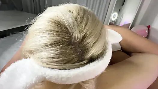 POW СТУПНИ Моя сводная сестра играет с моим хуем, а я кончаю на ее ступни