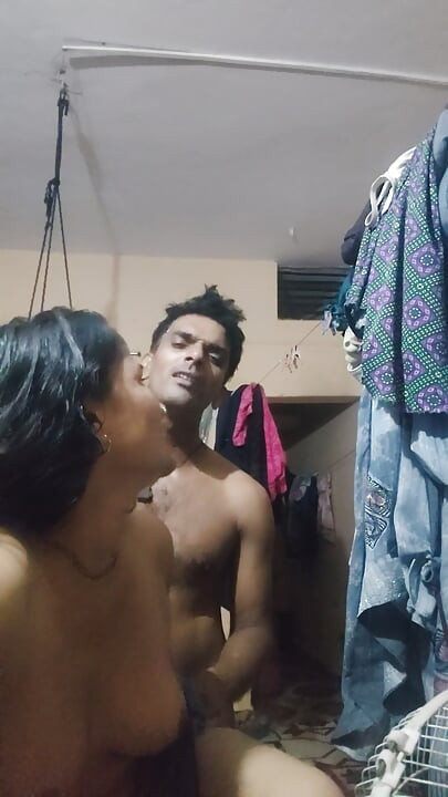 Deshi bhabhi ki chudai video hindi me