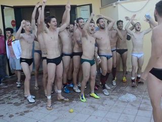 Italienische Fußballspieler in Unterwäsche