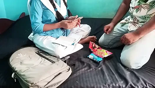 Hintli liseli kız mms seks (18+)