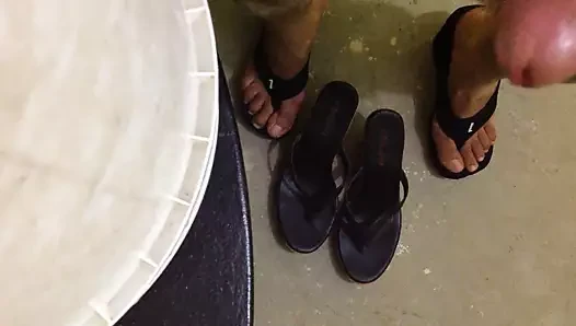 TOEPOST WEDGES