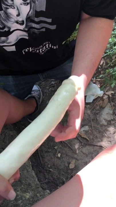 Outdoor deepthroat