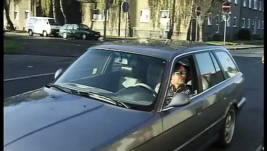 Акробатический немецкую блондинку сняли и жестко трахнули