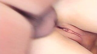 La sexy Veneno disfruta del sexo en trío y la doble penetración