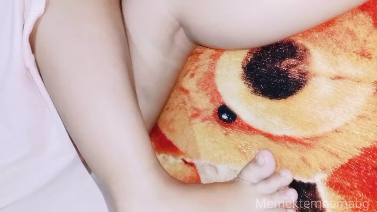 Indonesia-Crot在继母的阴户里