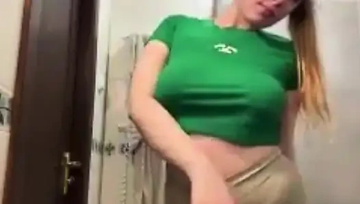 Crazy squirting and deepthroat with big dildo