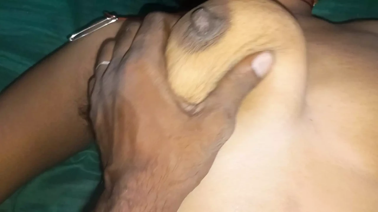 Dehati bhabhi ko peeche se choda