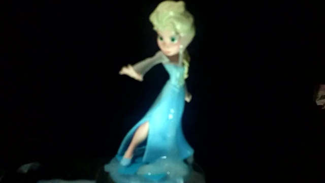 Elsa Infinity Figure SoF video