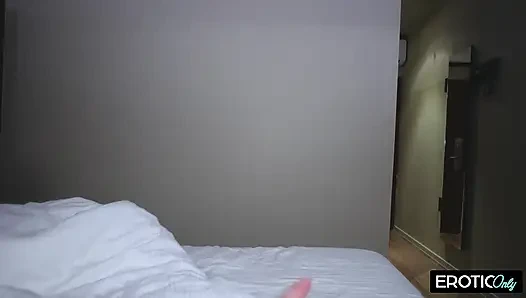 Eşiniz dışında herkes böyle bir temizlikçi kadın ister