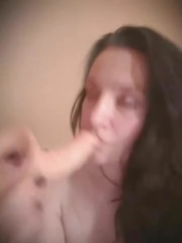 Stranger Girl Play With Dildo 1 ( KIK )