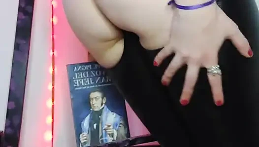 Shyyfxx Dogging, Twerk and Dance of Your Richest Argentine Redhead!