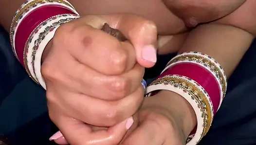 Bakış açısı- partner bana rahatlatıcı yağ masajı yapan çifte özel verdi