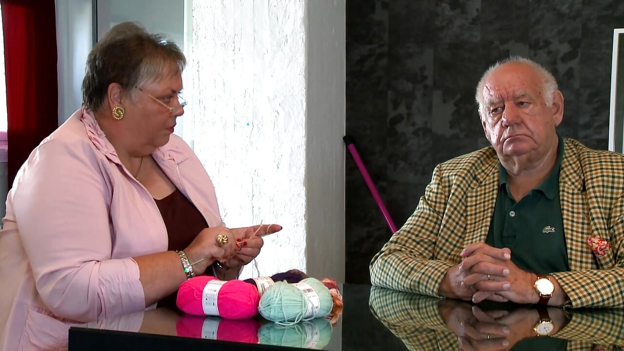 Família louca brincando com buceta selvagem e foda dura